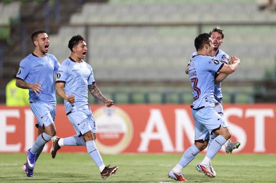 1-1. Justiniano da empate al Bolívar y complica a La Guaira en la Copa Libertadores
