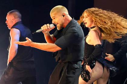Ricky Martin 'celebra la vida' en el broche final del Festival Cordillera de Bogotá