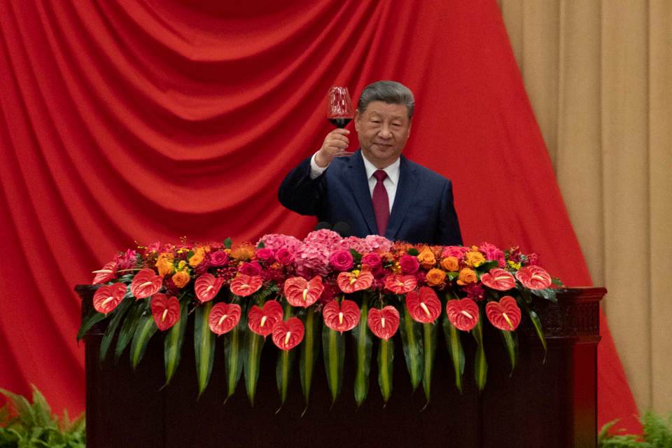 Xi presenta al pleno del PCCh una resolución para reforzar la disciplina interna