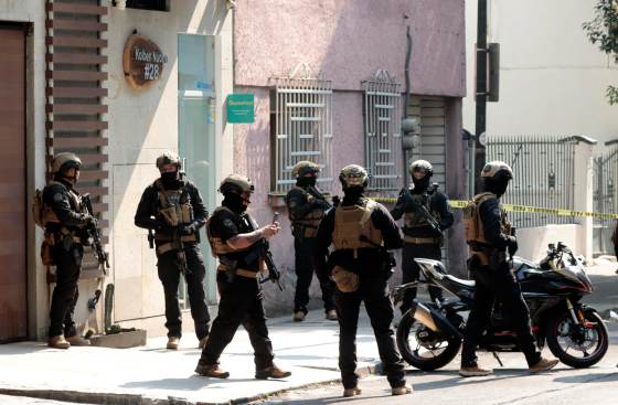 Detienen a siete integrantes de un grupo delictivo tras allanamientos en Ciudad de México