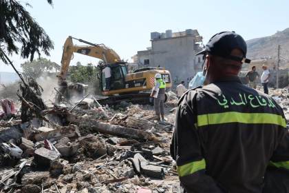 El Líbano despide a doce víctimas entre edificios destruidos por los ataques israelíes