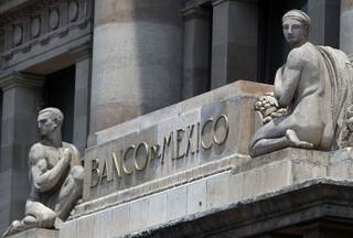 Banxico mantiene la tasa de interés en 6,5 % y no prevé cambios ante incertidumbre global
