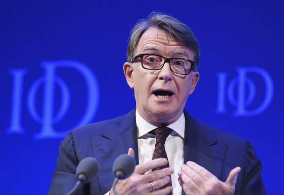 Londres presionó y "desdeñó" el informe de seguridad de Mandelson, dice exfuncionario