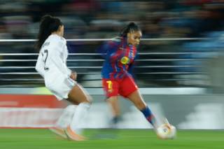 Real Madrid y Barcelona abren fuego con el primero de tres 'Clásicos' en nueve días