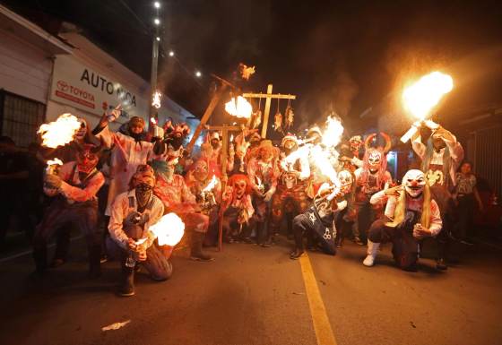 Los Agüizotes llenan de terror y folclore las calles de la ciudad nicaragüense de Masaya
