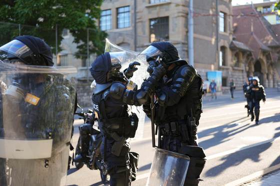 Violencia y actos vandálicos en manifestación contra el G7 en Ginebra
