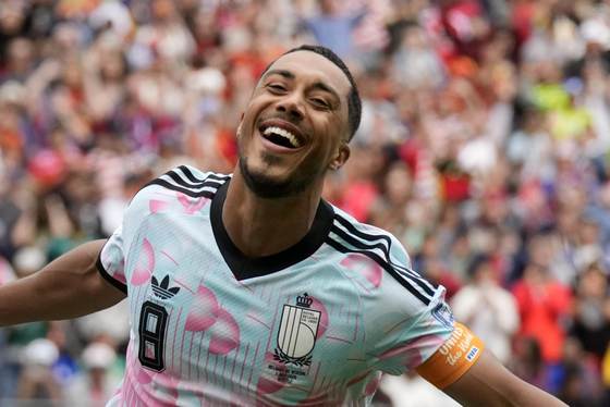 El Manchester United ficha a Tielemans hasta 2031