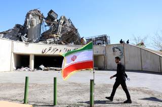 Un soldado estadounidense desaparecido en Irán y alto el fuego "en punto muerto": Día 36