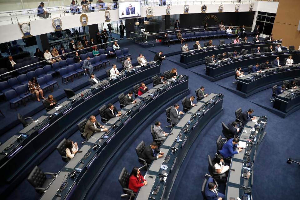 El Congreso de El Salvador ratifica reforma constitucional que habilita la cadena perpetua