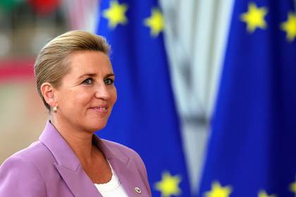 Diecinueve líderes UE piden avanzar en creación de centros de migrantes en el extranjero