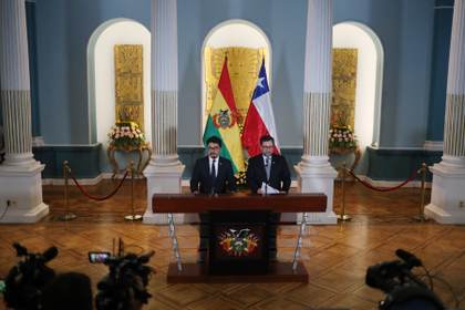 Bolivia y Chile apuestan por la cooperación mutua pese a sus "diferencias históricas"