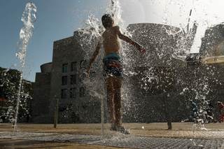 España roza los 44 grados durante la primera ola de calor del verano