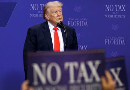 Trump reaparece en un mitin en Florida tras intento de asesinato: "No debería estar aquí"