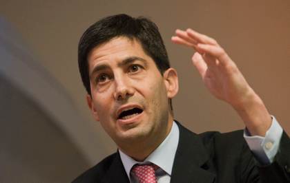 Warsh afronta primera junta de la Fed con una inflación de 4,2 % y ante la mirada de Trump
