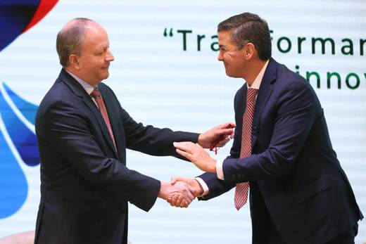 Peña sustituye al ministro de Economía en medio de cambios para la segunda fase de mandato