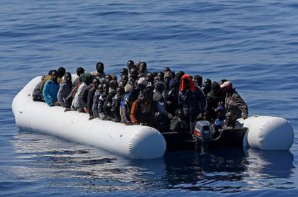 Un estudio analiza por qué la gente acoge mejor a unos inmigrantes que a otros
