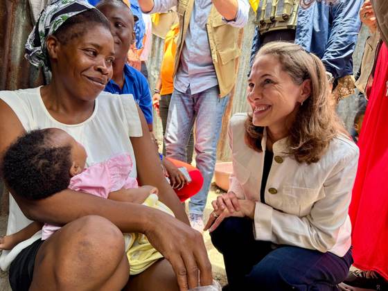 La princesa jordana Sarah Zeid expresa asombro e indignación tras su visita a Haití