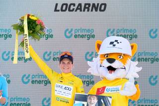 Elisa Longo Borghini da el primer golpe entre las favoritas en Locarno