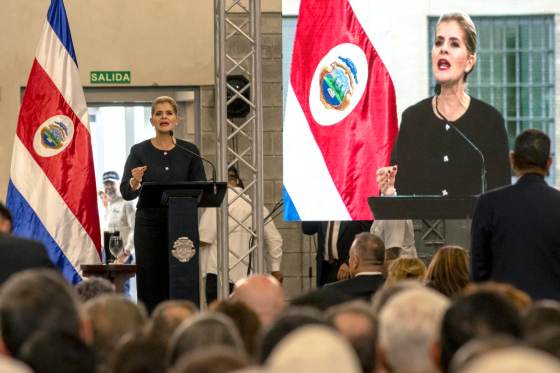 Entre cemento y uniformes naranja, la megacárcel de Costa Rica espera por 5.100 presos