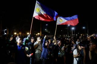 Familias de víctimas de la guerra antidrogas piden a Filipinas la entrega de su "coautor"