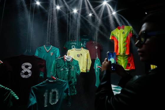 'Futbol: Diseñando una pasión': la muestra de diseño americano rumbo al Mundial