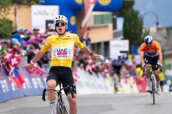 Pogacar se encumbra en el Tour de Romandía con su cuarta victoria de etapa