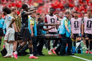 Catar desea una pronta recuperación a Ismaël Koné lesionado por jugador catarí
