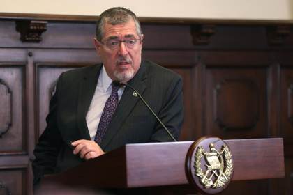 El presidente de Guatemala espera que nuevo fiscal general "rescate" al Ministerio Público