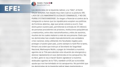 Trump ordena pagar a agentes de seguridad ante emergencia nacional en aeropuertos