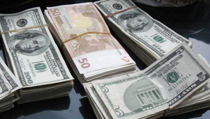 México coloca 6.300 millones de dólares para reducir vencimientos de deuda externa