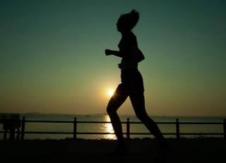 Luchar contra la inactividad física debe ser una prioridad política, advierte la ciencia