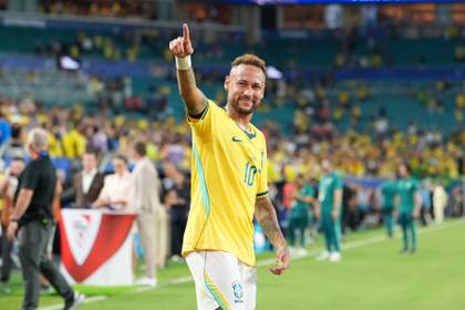Neymar: "No pensé nada cuando entré, solo agradecí el momento"