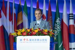 Rusia destaca en Pekín su cooperación militar con China y critica bloques en Asia-Pacífico