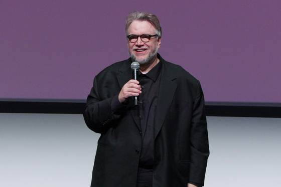 Tributo a Del Toro y a El laberinto del fauno en Cannes con un llamamiento a la esperanza