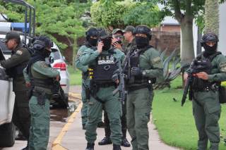 Allanan inmuebles del exfiscal general de Bolivia acusado de supuesta protección al narco