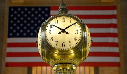 El reloj de la Grand Central de Nueva York se suma a la cuenta regresiva de la final