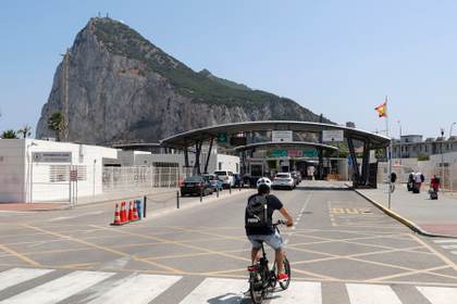 El derribo de la verja en Gibraltar será a partir del 15 de julio