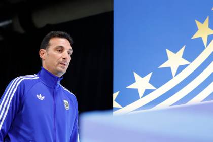 Scaloni: "Desde Catar hemos mantenido la línea y hemos sumado jugadores"