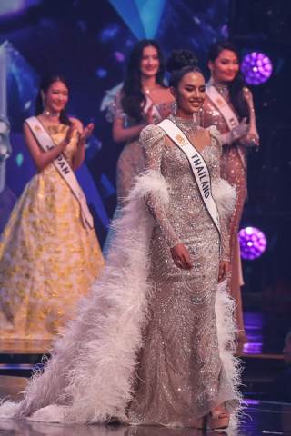 Más de 100 mujeres compiten en Vietnam por la corona de Miss Mundo 2026