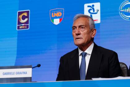 El presidente de la Federación italiana de fútbol dimite tras el desastre de la selección