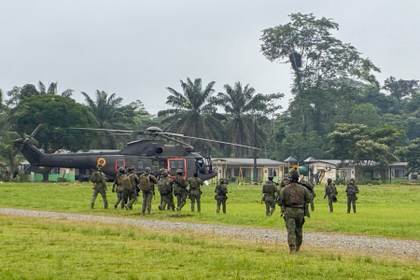 Ecuador y EE.UU. destruyen un campamento de grupo disidente de las FARC cerca de Colombia