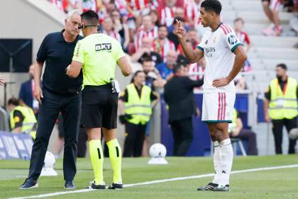 Mourinho: “El Atlético y el CTA tienen que estar felices; ha sido todo muy extraño”