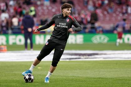 Simeone, pendiente de Julián Alvarez, Hancko, Lookman y Giménez