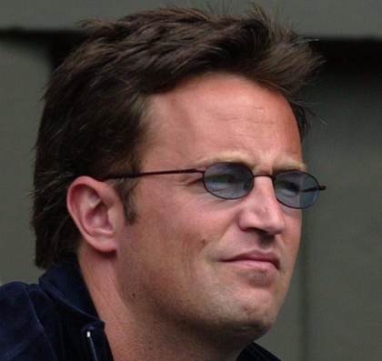 Condenan a tres años y cinco meses de prisión al asistente de Matthew Perry por su muerte