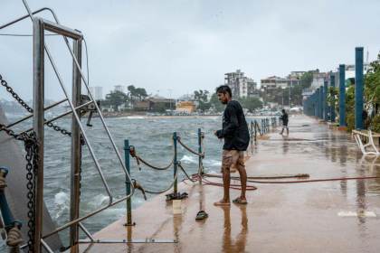 Polo se debilita a categoría 4 frente a Baja California Sur en el Pacífico mexicano