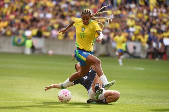 3-1. Brasil golea a Argentina en un amistoso en preparación para el Mundial