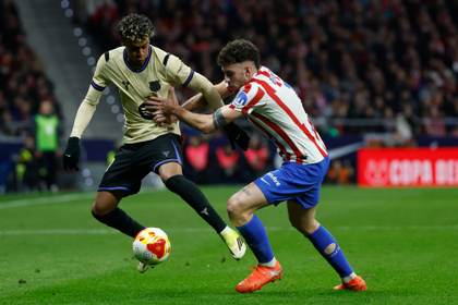 El Barça, ante una proeza; el Atlético, a por su vigésima final copera