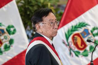 EE.UU. advierte represalias a Perú "si negocia con mala fe", en medio de compra de aviones