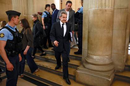 Sarkozy, tres interminables días para defender su inocencia