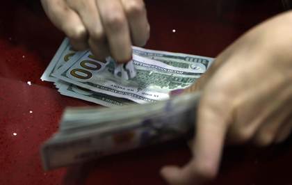 El peso mexicano se aprecia un 0,74 % en mayo y acumula un avance en el año del 3,72 %